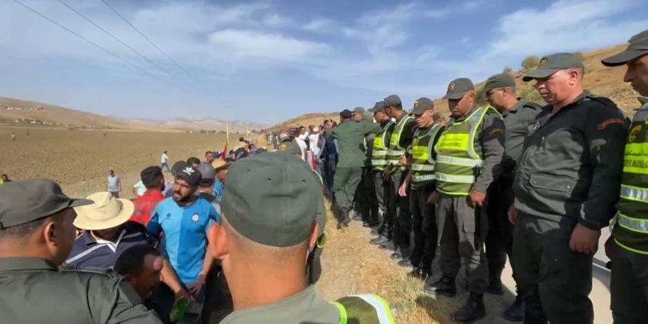 منع مسيرة احتجاجية لأهالي بوعروس المتوجهة إلى ولاية فاس