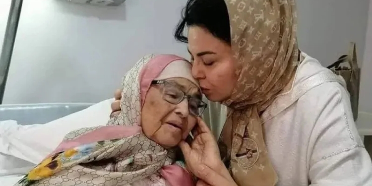 الوفاة تفزع الفنانة لطيفة رأفت