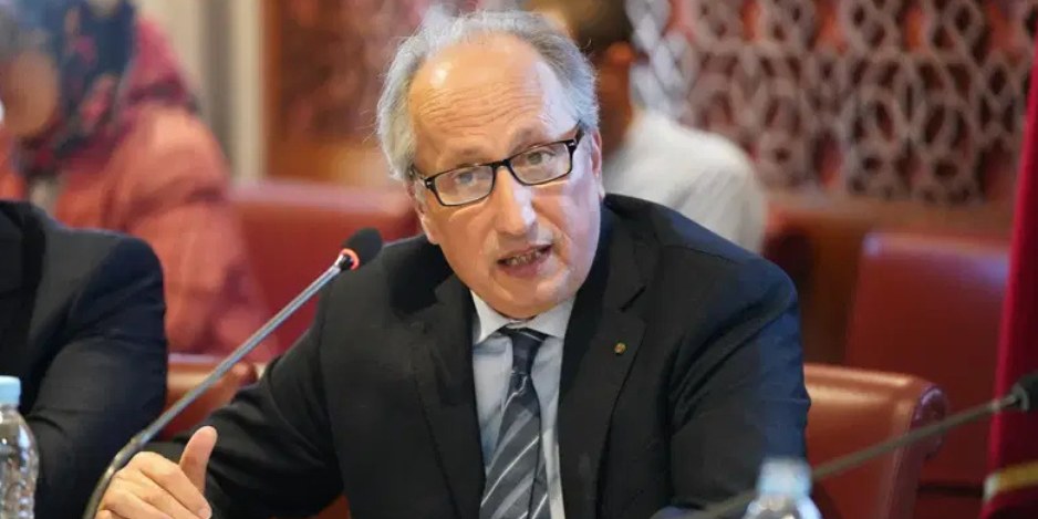 وزارة التربية الوطنية ترفع سن الترشح إلى 35 عاماً وتفتح 19 ألف منصب تدريس