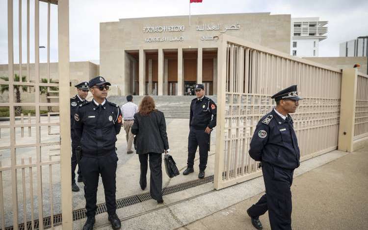 اتهامات بالارتشاء واستغلال النفوذ تجر نائب وكيل عام سابق إلى المحاكمة