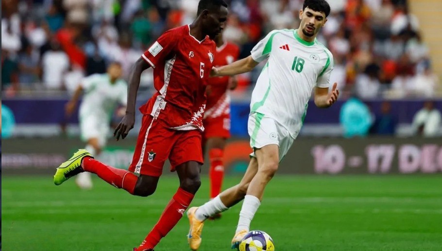 التعادل السلبي يحسم مواجهة الجزائر والسودان في كأس العرب