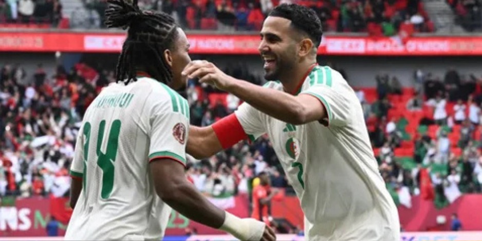 المنتخب الجزائري يضرب بقوة بثلاثية في مرمى السودان ويتصدر مجموعته