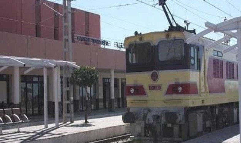 مأساة في اليوسفية.. مصرع طفل عمره سنتان تحت عجلات قطار