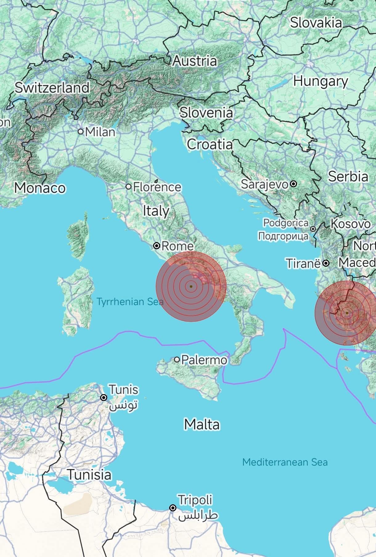هزة أرضية بقوة 5.9 درجة تضرب سواحل نابولي الإيطالية